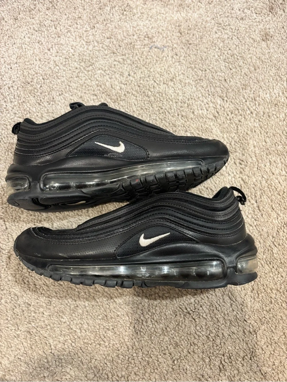 Nike Black Low-Top Wave Runner Sneakers